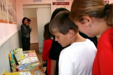 Выставка работ детского творчества и раннее изданных сборников