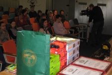 Памятные подарки и ценные призы от Облизбиркома и Департамента образования