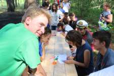 Первый конкурс - готовим символику.